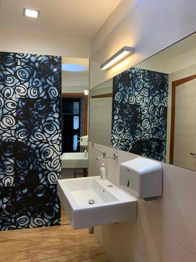 Hotel Apeneste Mattinata Ngoại thất bức ảnh