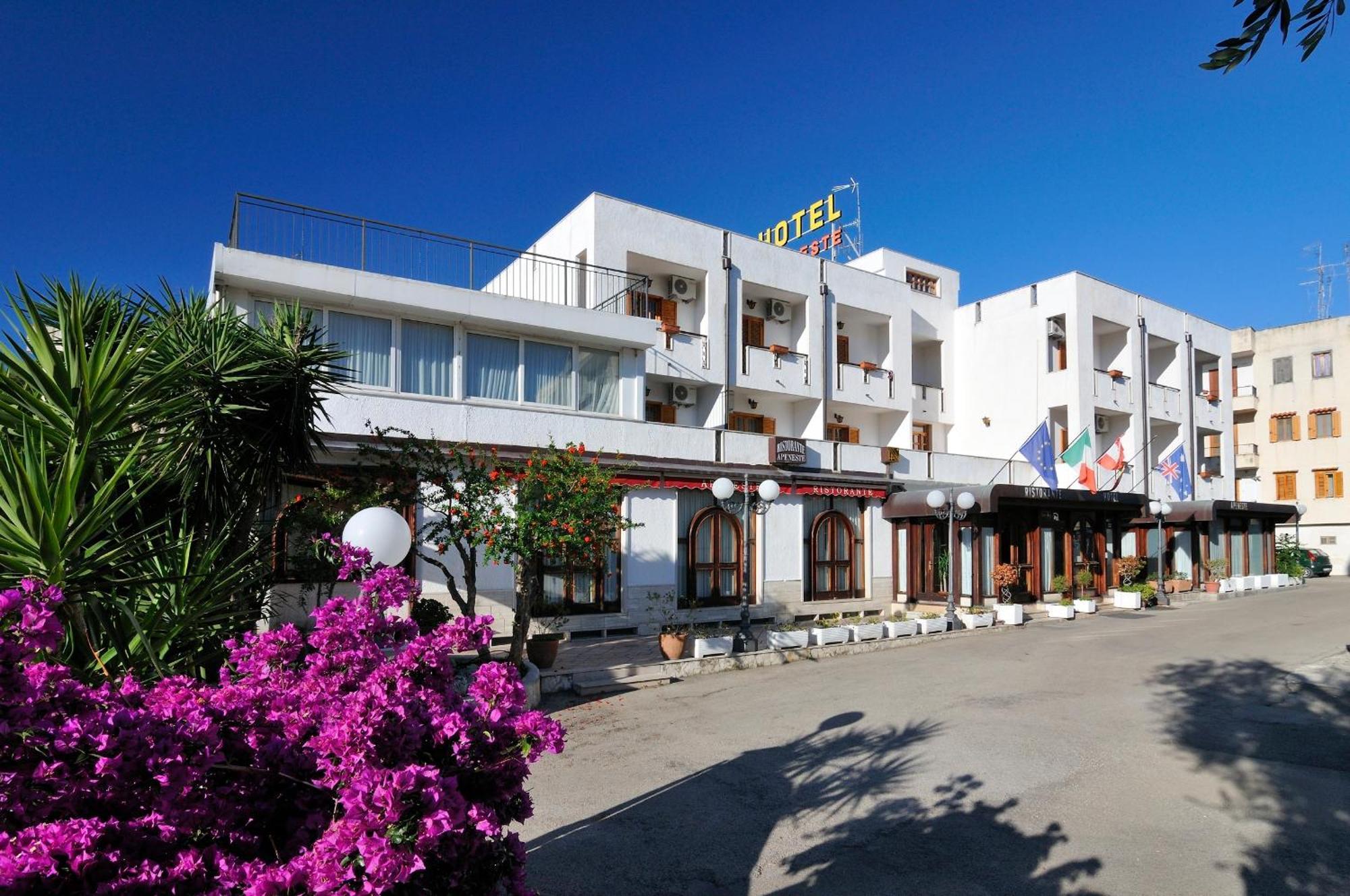 Hotel Apeneste Mattinata Ngoại thất bức ảnh